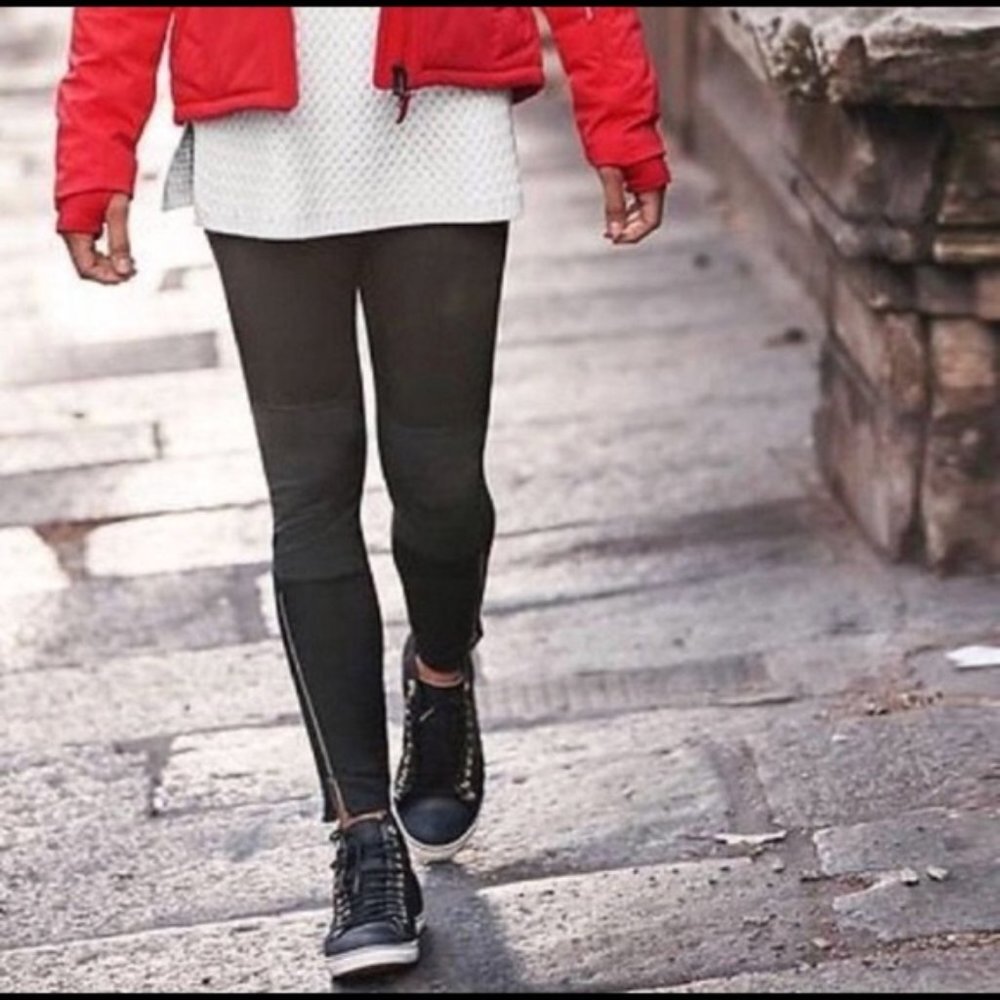 Athleta Trailsetter Ponte Motion Moto Zipper Pants